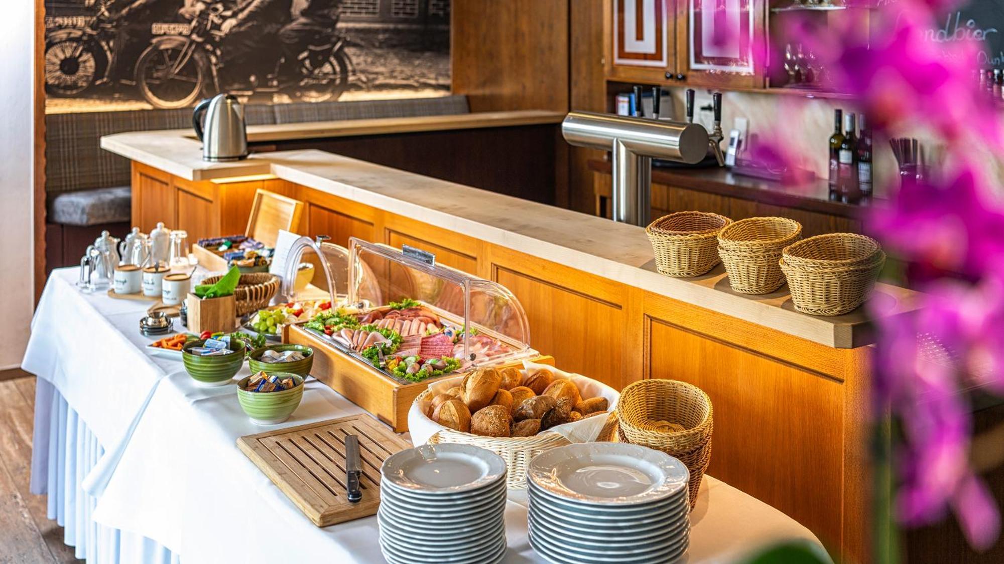 Hotel Restaurant "Zur Post" Holdorf ภายนอก รูปภาพ