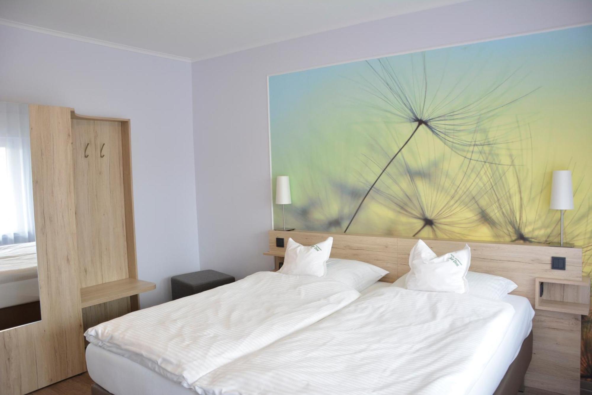 Hotel Restaurant "Zur Post" Holdorf ภายนอก รูปภาพ